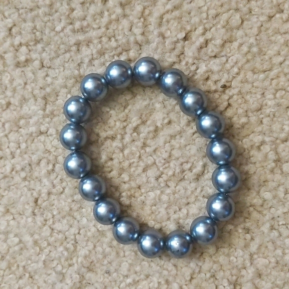 Jewelry Bundle:Dreamcatcher Necklace, Chunky Gray Bracelet, and Jewelery Set - Picture 2 of 7